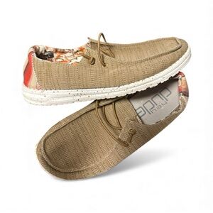 Hey Dude Woven Olive shoes size 8